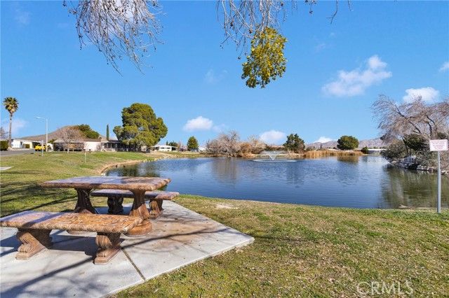 20683 Waalew B-84, Apple Valley, CA 92307