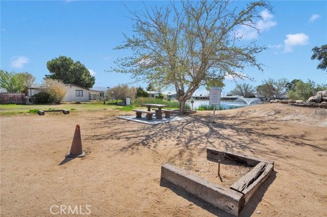 20683 Waalew B-84, Apple Valley, CA 92307