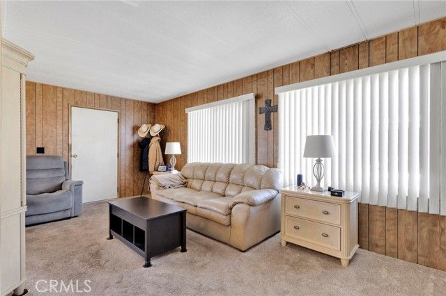 20683 Waalew B-84, Apple Valley, CA 92307