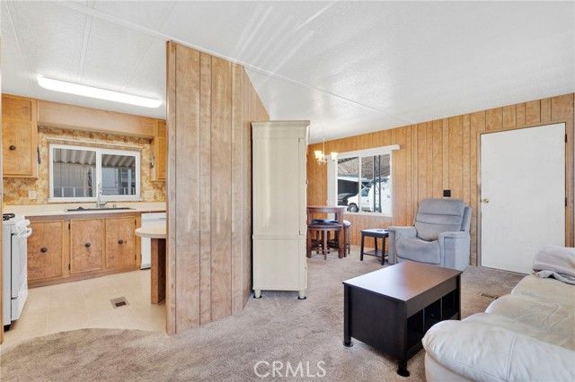 20683 Waalew B-84, Apple Valley, CA 92307