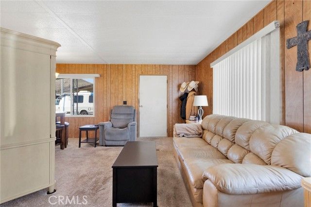 20683 Waalew B-84, Apple Valley, CA 92307