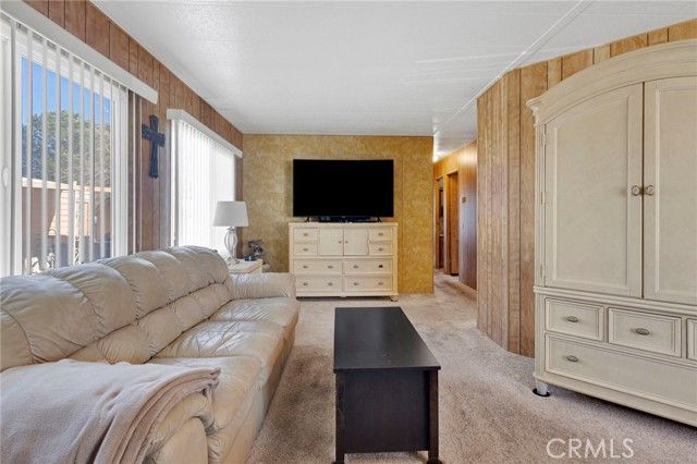 20683 Waalew B-84, Apple Valley, CA 92307