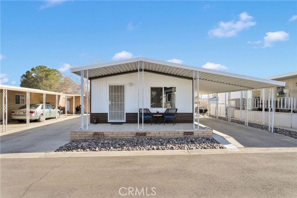 20683 Waalew B-84, Apple Valley, CA 92307