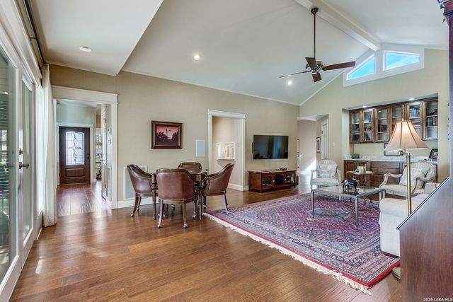 2 Cheltenham, San Antonio, TX 78218