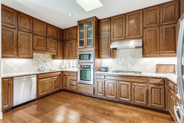 2 Cheltenham, San Antonio, TX 78218