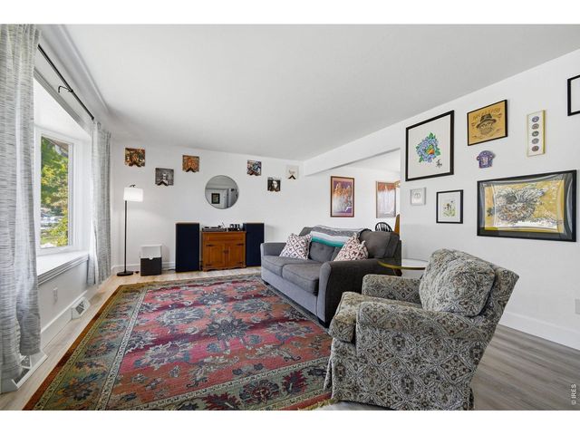 343 22nd St SE, Loveland, CO 80537