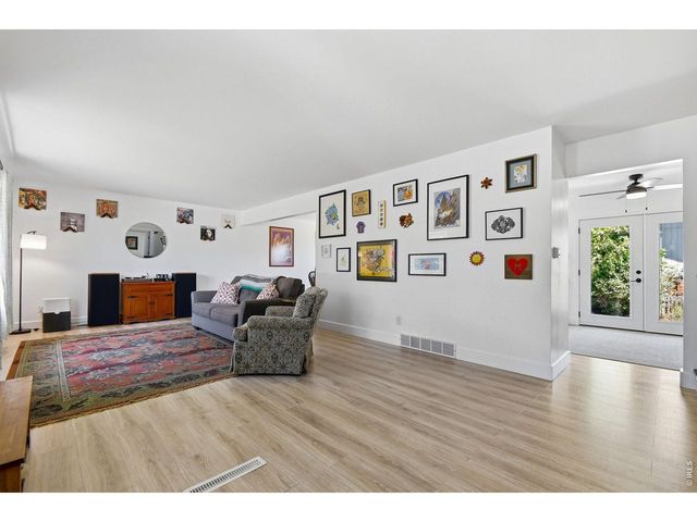 343 22nd St SE, Loveland, CO 80537