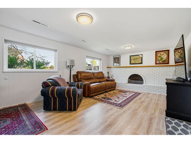 343 22nd St SE, Loveland, CO 80537