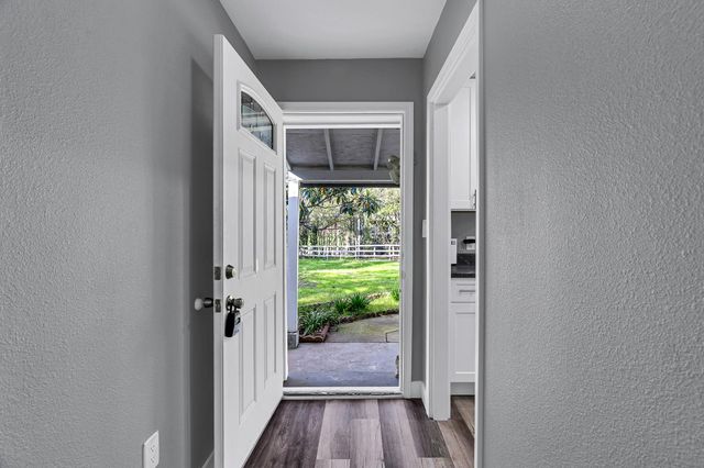 7408 Westgate Dr, Citrus Heights, CA 95610