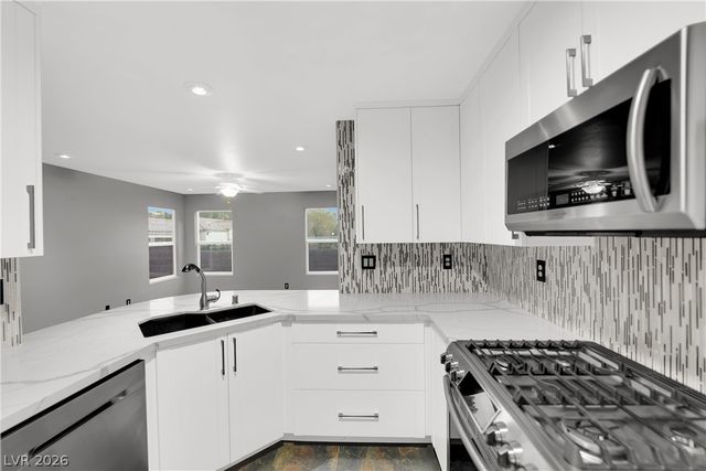 9074 Hombard Avenue, Las Vegas, NV 89148
