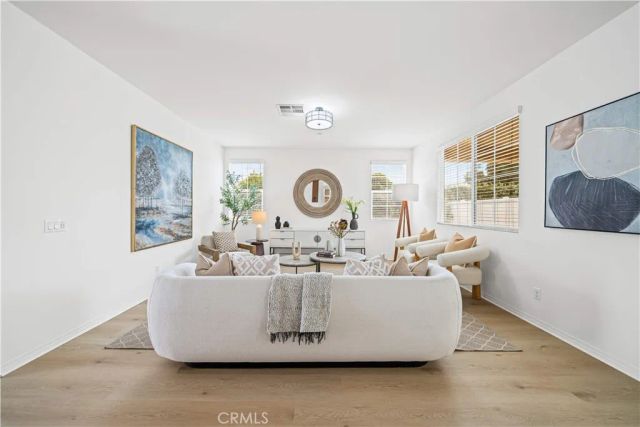 119 West Via Rua Flores, Ontario, CA 91762
