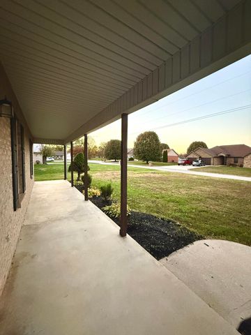 136 Greenside Drive, Somerset, KY 42501