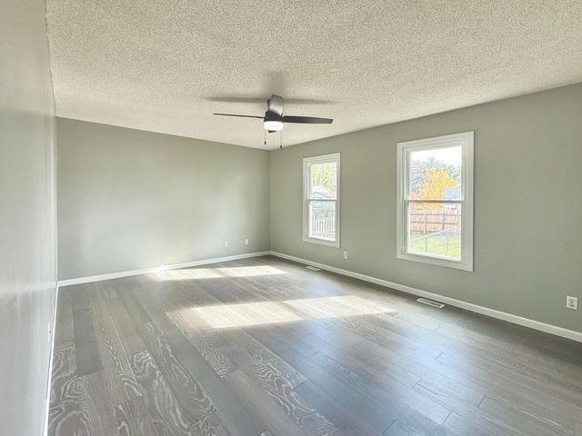 136 Greenside Drive, Somerset, KY 42501