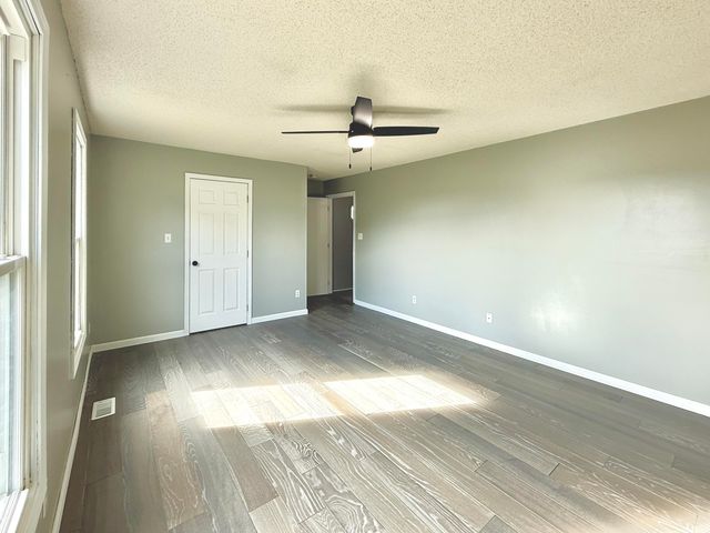 136 Greenside Drive, Somerset, KY 42501