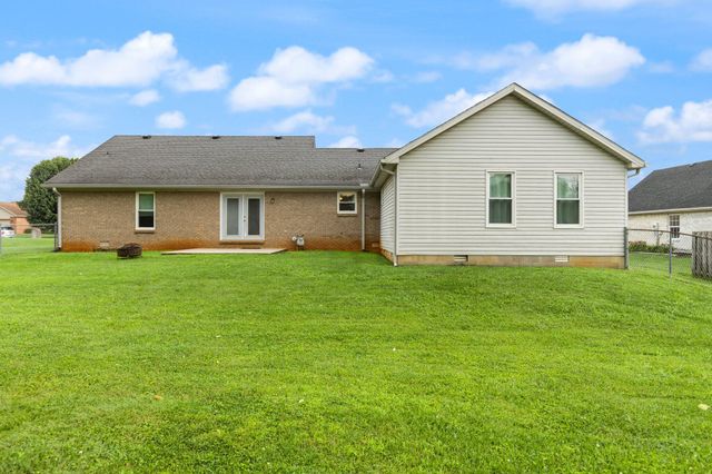 136 Greenside Drive, Somerset, KY 42501