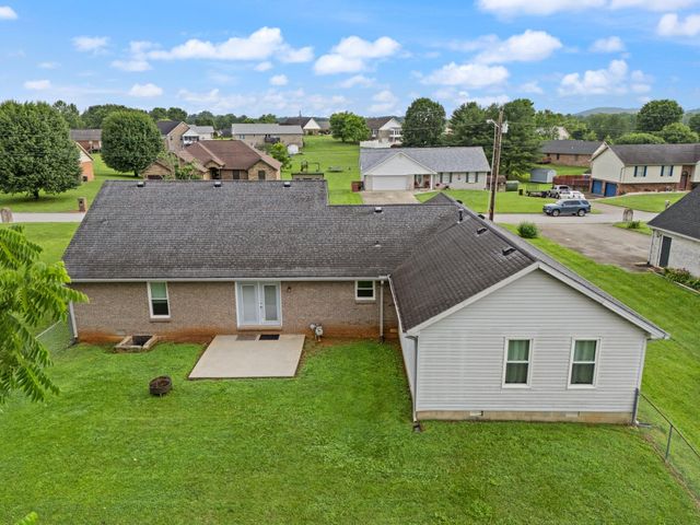 136 Greenside Drive, Somerset, KY 42501