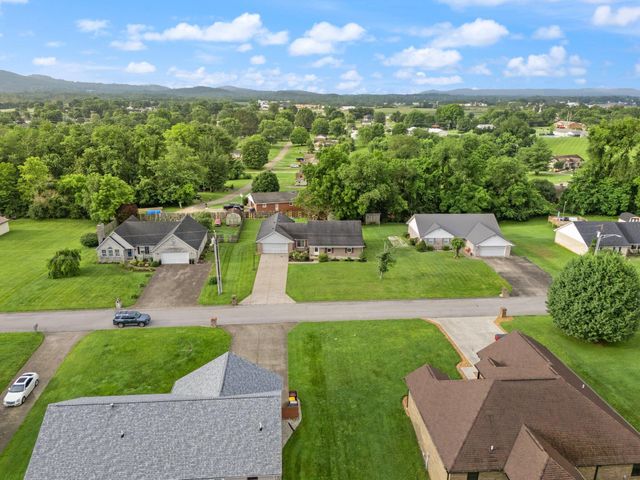 136 Greenside Drive, Somerset, KY 42501