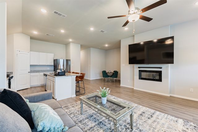 7537 Prairie Holly Lane, Venus, TX 76084