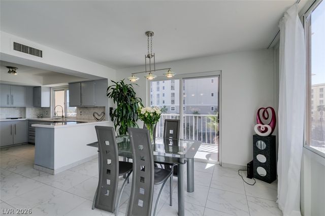 205 East Harmon Avenue 511, Las Vegas, NV 89169