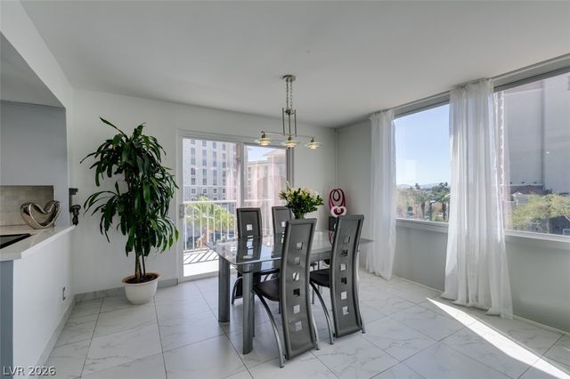 205 East Harmon Avenue 511, Las Vegas, NV 89169