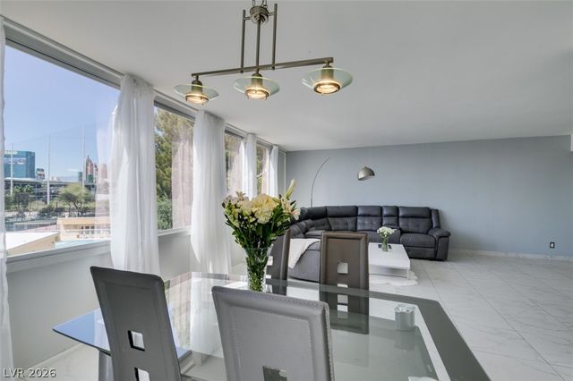 205 East Harmon Avenue 511, Las Vegas, NV 89169