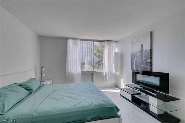 205 East Harmon Avenue 511, Las Vegas, NV 89169