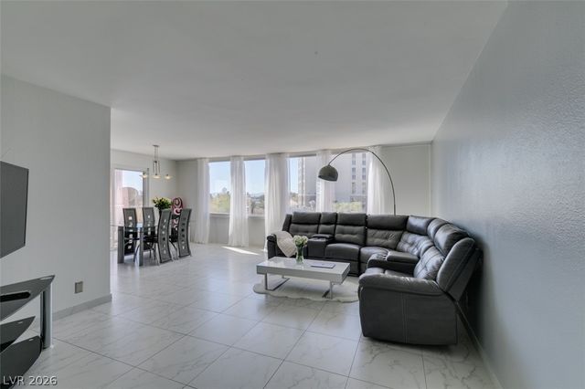 205 East Harmon Avenue 511, Las Vegas, NV 89169