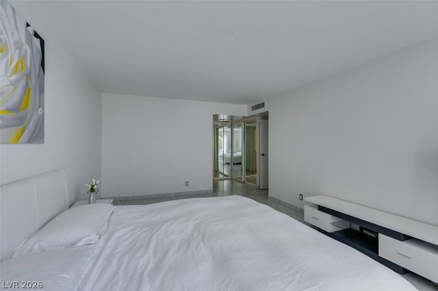 205 East Harmon Avenue 511, Las Vegas, NV 89169