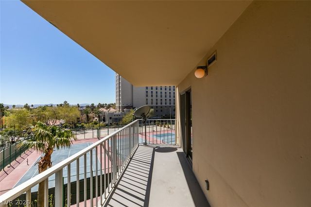 205 East Harmon Avenue 511, Las Vegas, NV 89169