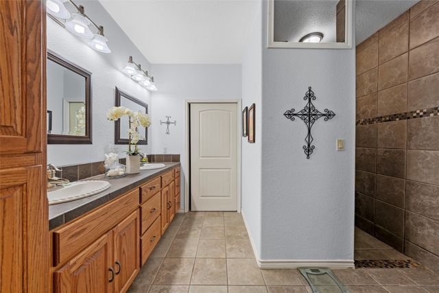 5835 N Fm 1744, Hico, TX 76457