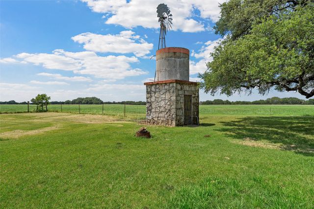 5835 N Fm 1744, Hico, TX 76457