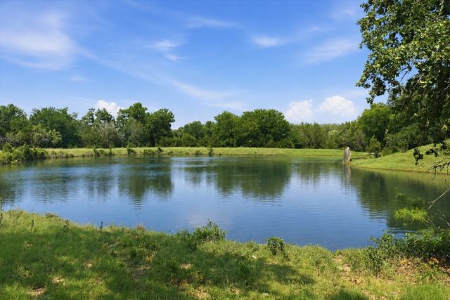 5835 N Fm 1744, Hico, TX 76457