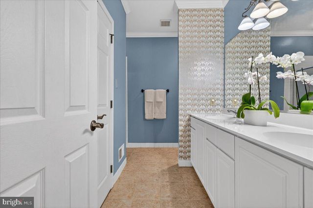435 FAIRMONT DR, Chester Springs, PA 19425