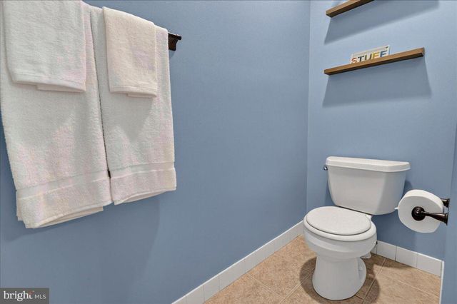435 FAIRMONT DR, Chester Springs, PA 19425