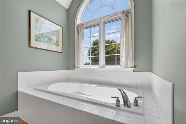 435 FAIRMONT DR, Chester Springs, PA 19425