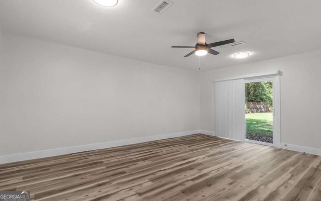 539 Pine Avenue, Midway, GA 31320