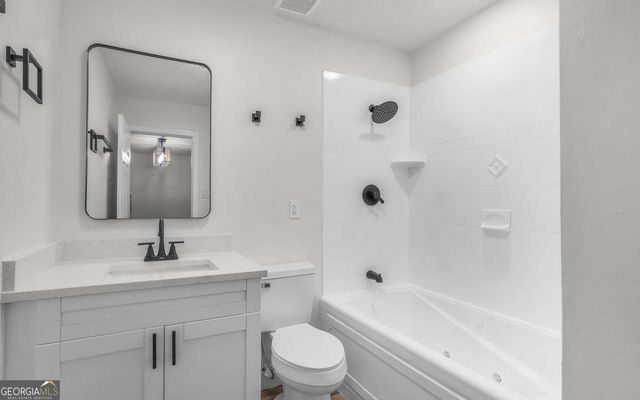 539 Pine Avenue, Midway, GA 31320
