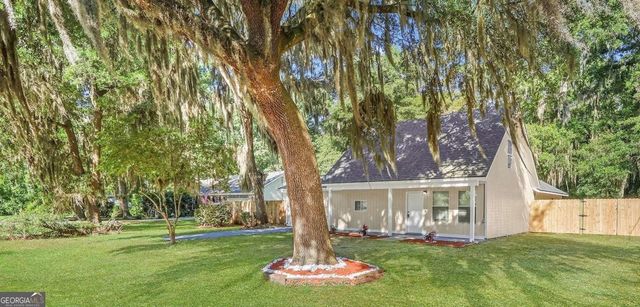 539 Pine Avenue, Midway, GA 31320