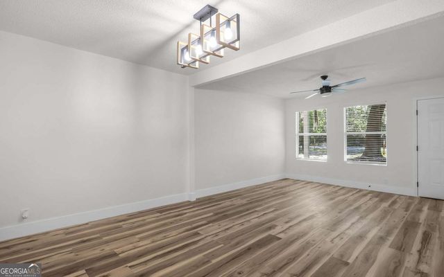 539 Pine Avenue, Midway, GA 31320