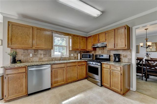 820 Meadowsong Circle, Lawrenceville, GA 30043