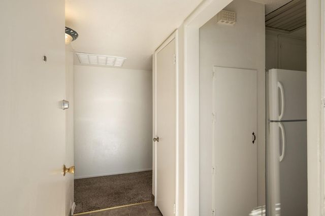 487 W San Jose Avenue, Clovis, CA 93612