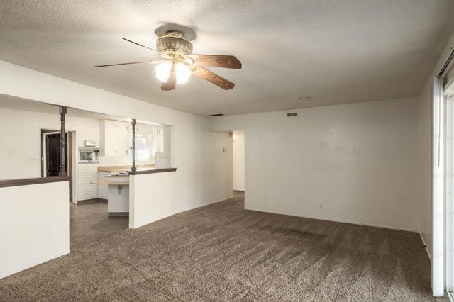 487 W San Jose Avenue, Clovis, CA 93612