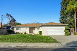 487 W San Jose Avenue, Clovis, CA 93612