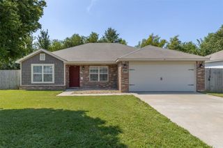 2705 SW Greensprings Road, Bentonville, AR 72713