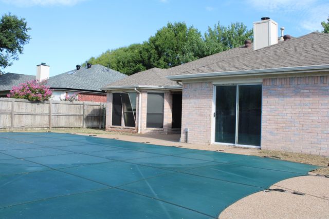 1716 Mcgarry Lane, Mansfield, TX 76063