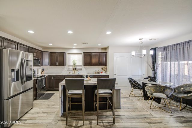 28938 N GOLD Lane, San Tan Valley, AZ 85143