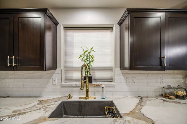 28938 N GOLD Lane, San Tan Valley, AZ 85143