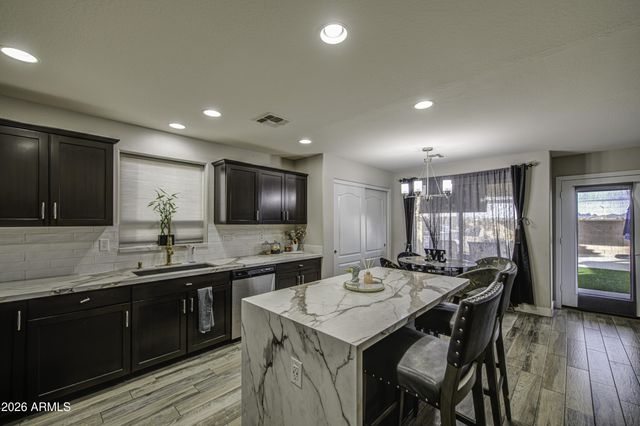 28938 N GOLD Lane, San Tan Valley, AZ 85143