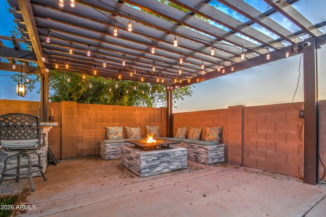 28938 N GOLD Lane, San Tan Valley, AZ 85143