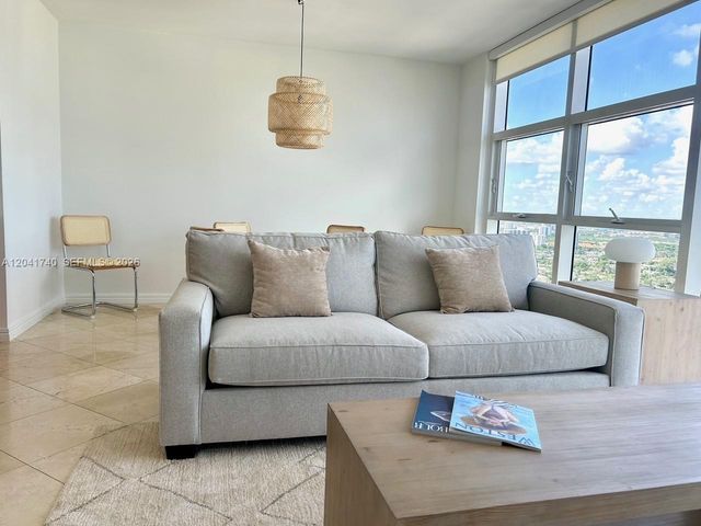1830 S Ocean Dr 3707, Hallandale Beach, FL 33009